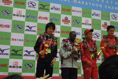 厦門国際マラソンで佐藤洋平選手が4位入賞